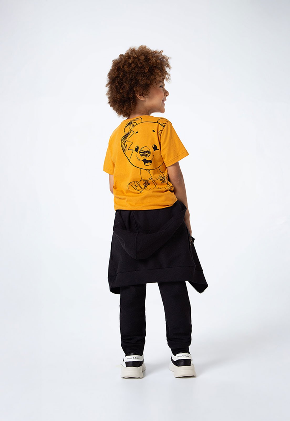 Camiseta Tigor T Tigre Estampa Personagem Laranja