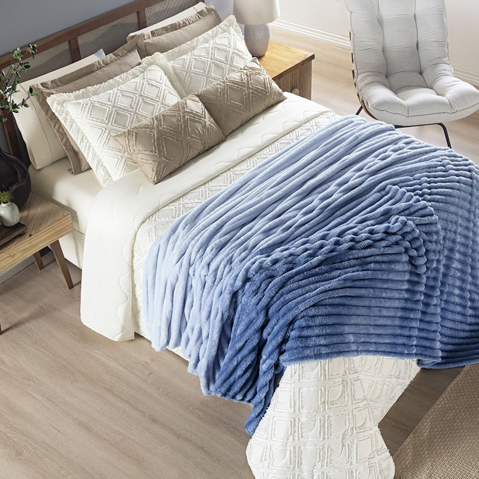 Coordenado Cobre Leito e Cobertor Fluflu Queen Ultrasoft Alto Relevo Dupla Face - Lilás - 100% Poliéster