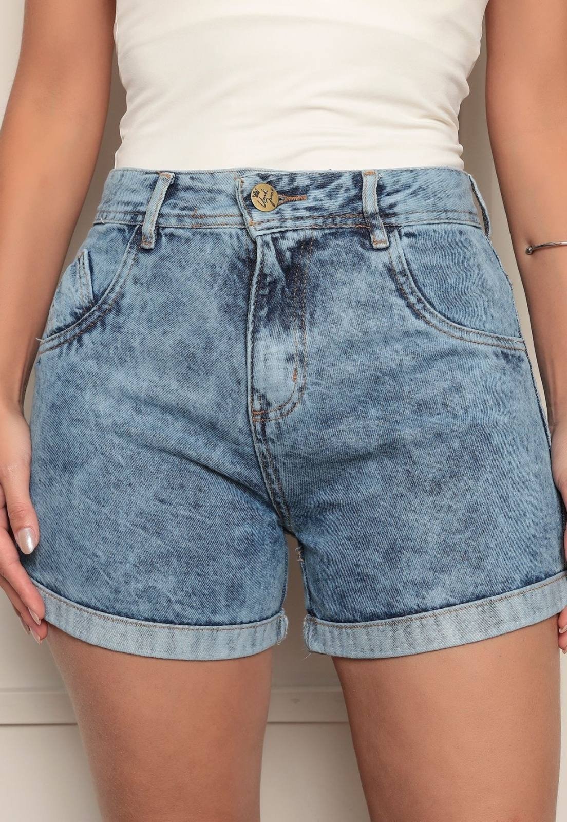 Shorts Feminino Ethereal Jeans Cintura Alta com Efeito Marmorizado