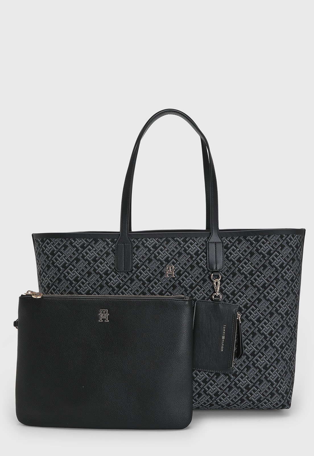 Vista 2 Kit Bolsa Feminina Tommy Hilfiger Monograma Preta preto Tommy Hilfiger preto