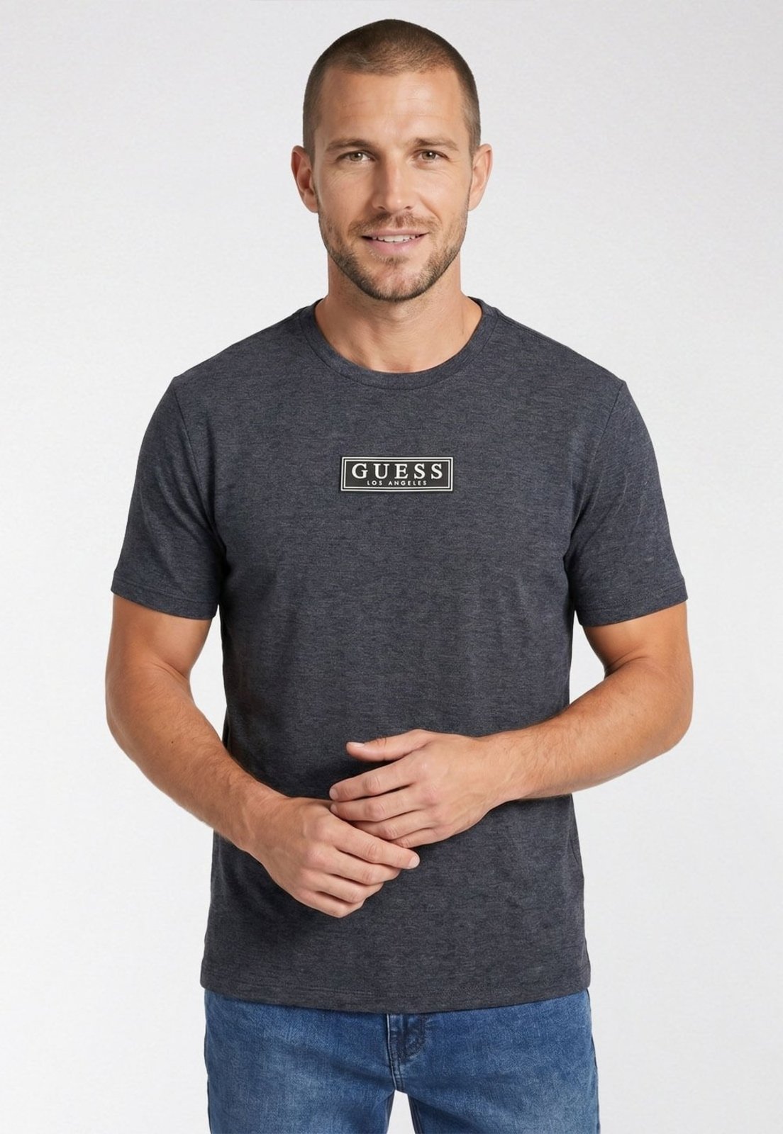Camiseta Guess Patch Silicone Cinza Escuro