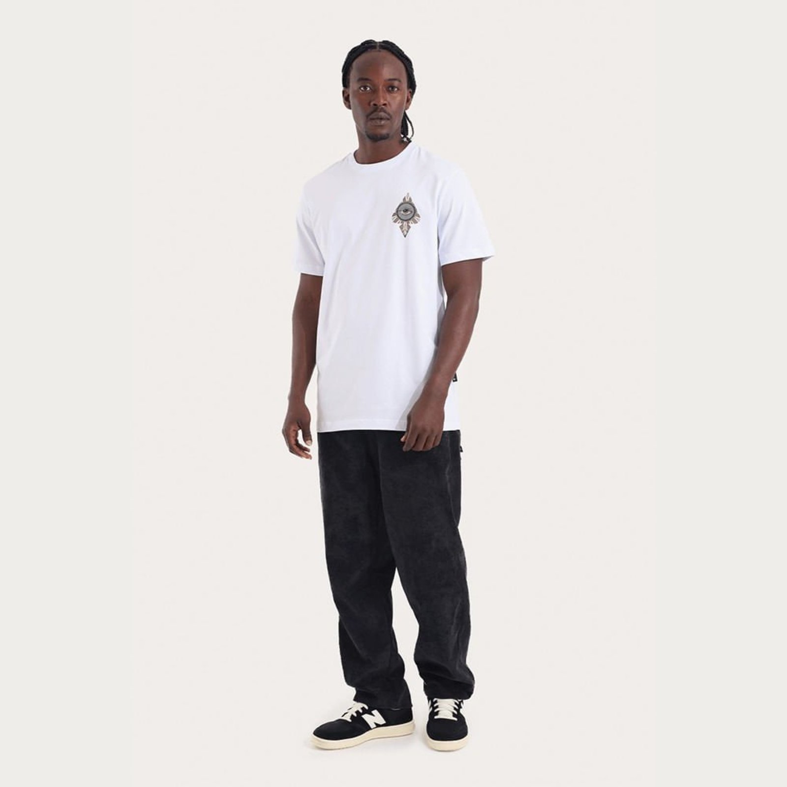 T-Shirt Regular M/C Espada Olho