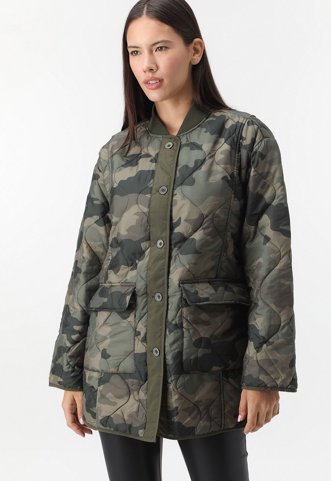 Jaqueta Puffer Only Camuflada Verde