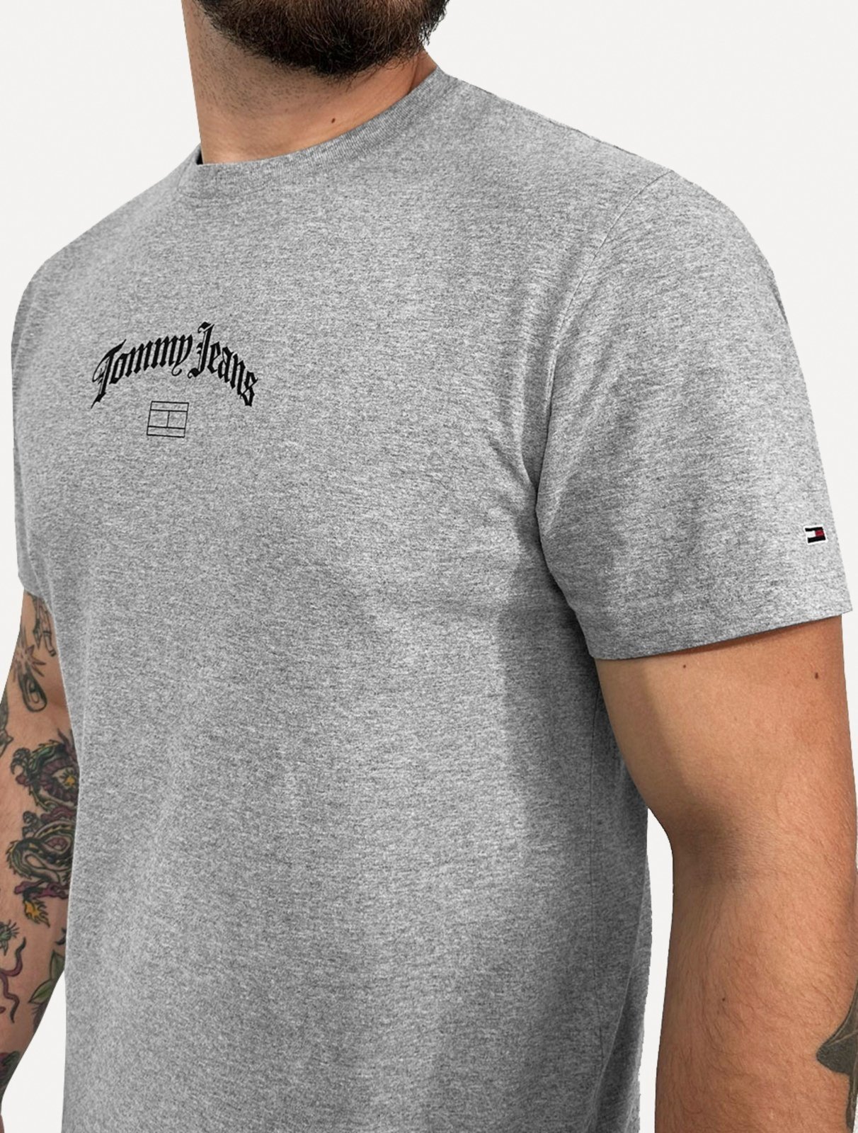 Vista 3 Camiseta Tommy Jeans Masculina Regular Grunge Arch Mescla cinza Tommy Jeans cinza