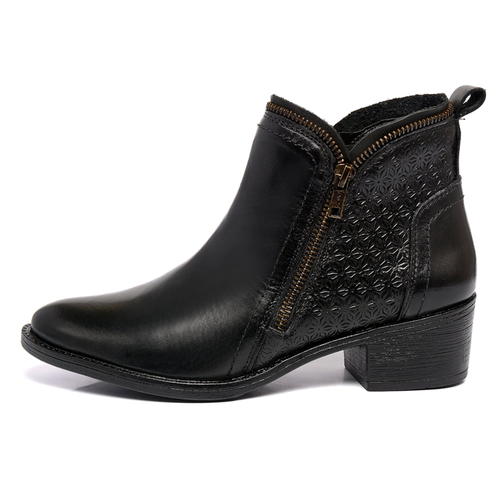 Bota Cano Curto Feminina Ferrile em Couro Salto Bloco Ziper Preta