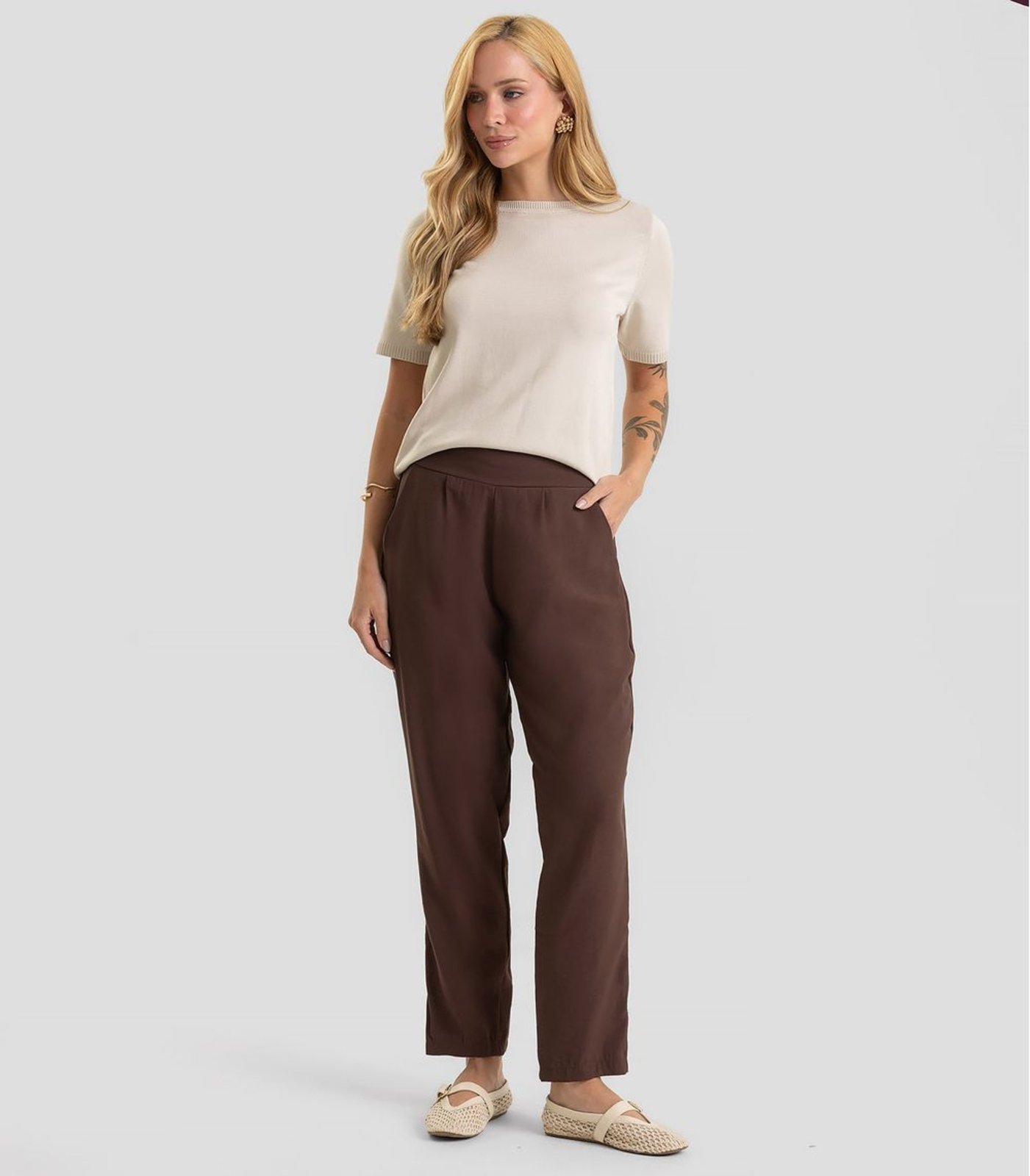 Calça Pantalona Feminina Em Alfaiataria Dianna Marrom