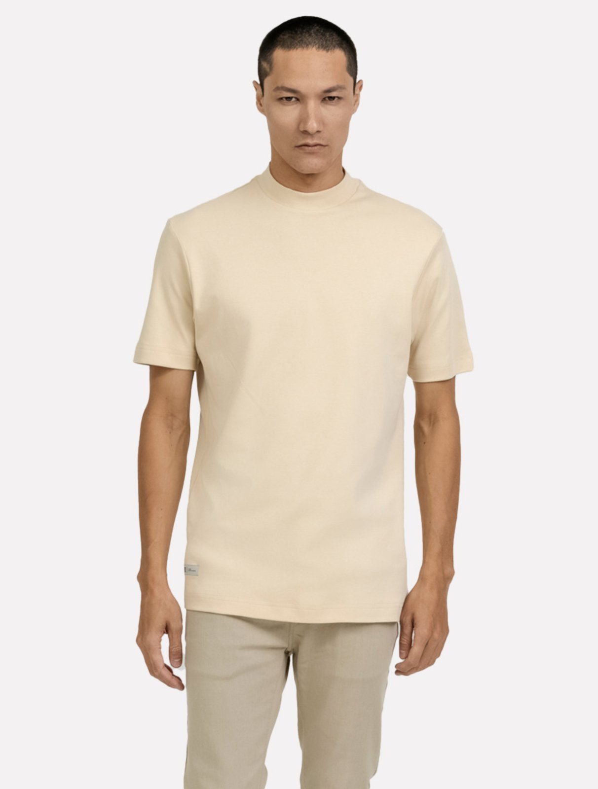 Camiseta K&J Black Regular Suedine Gola Alta Creme