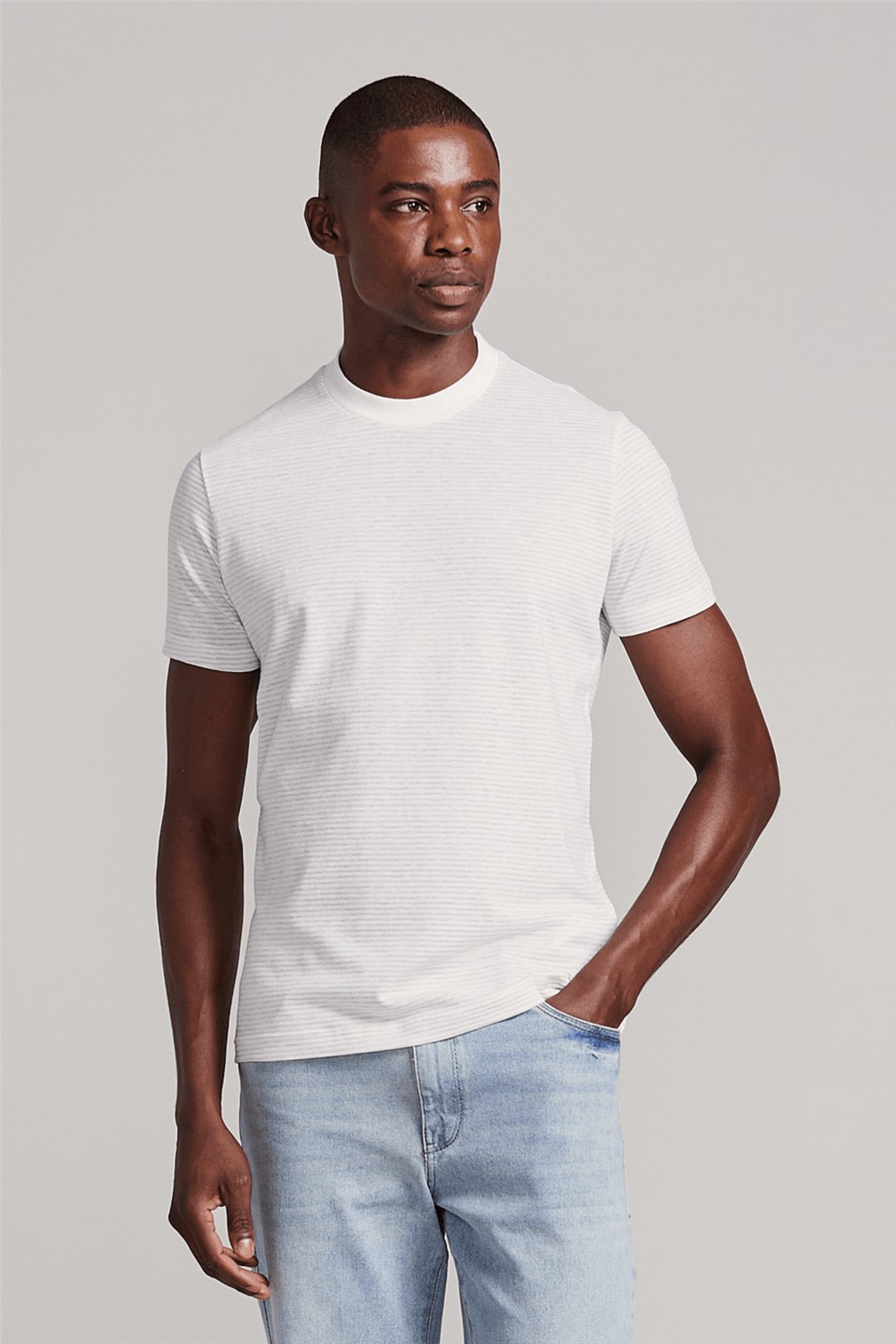 HIGHSTIL Camiseta Malha Slim Fit - Cinza / Branco