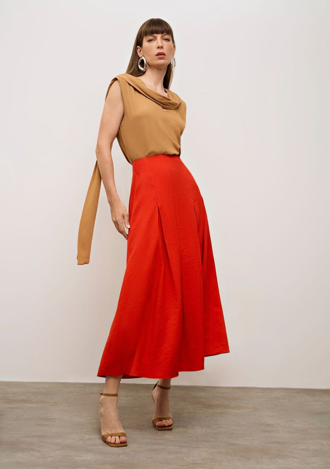 Saia Iódice Evasê Alta Midi Vermelho