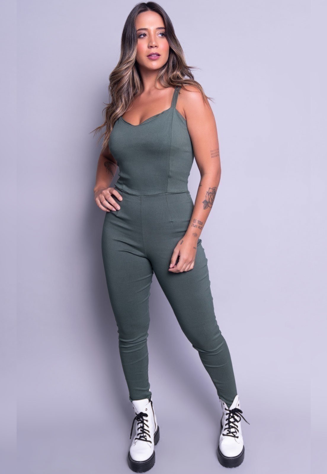 Macacão Casual Serra e Mar Modas Liso Bengaline Verde