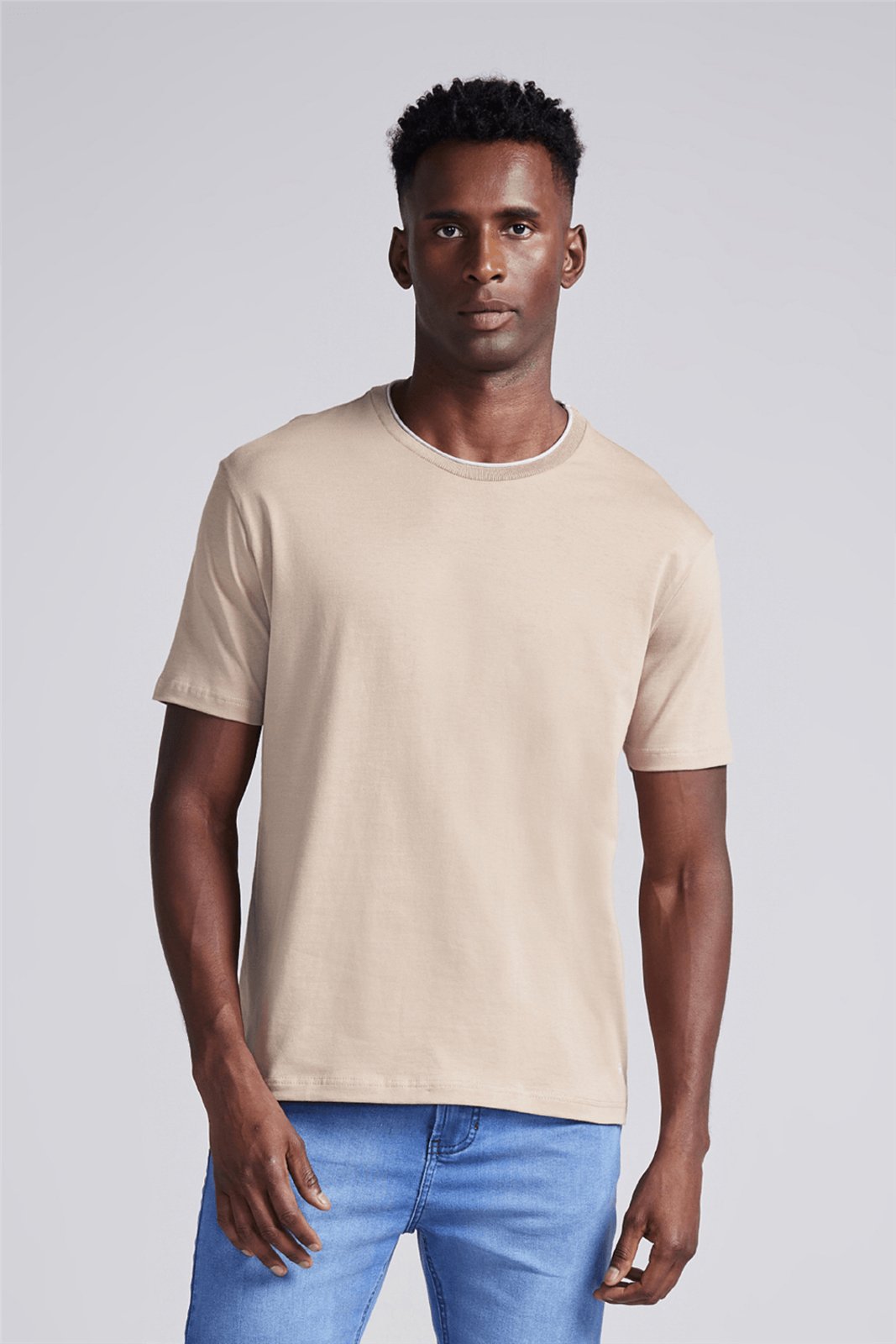 HIGHSTIL Camiseta Malha Comfort - Marrom Médio