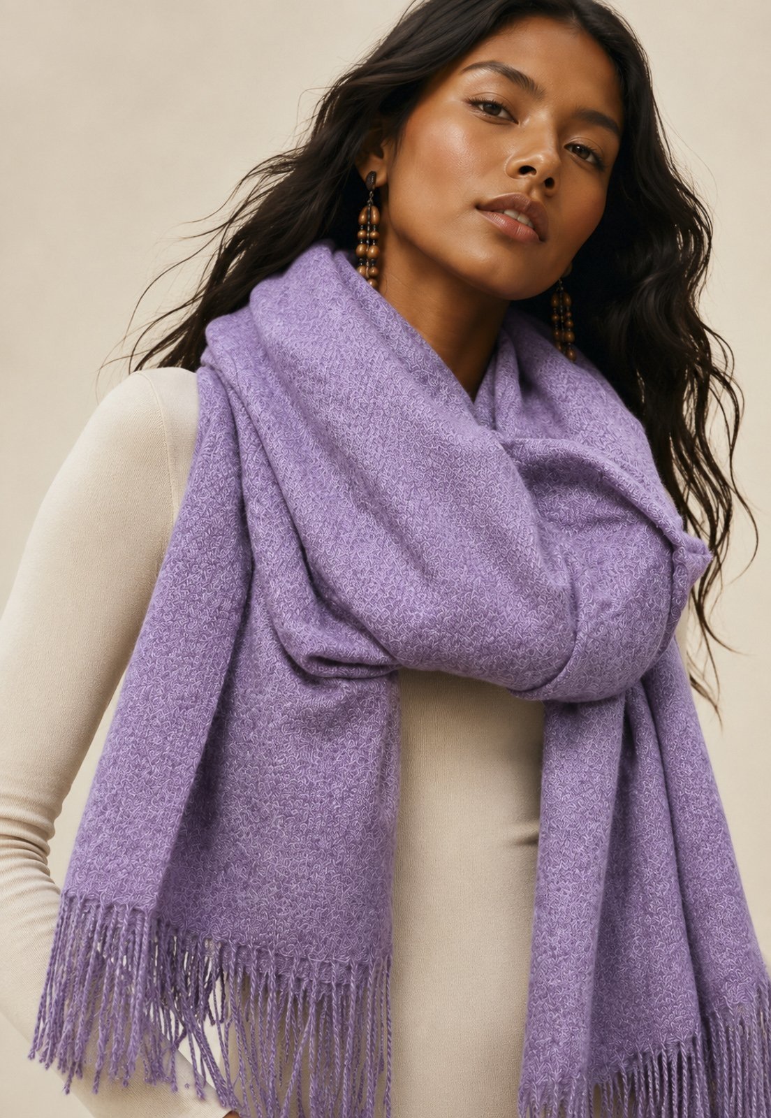 Echarpe CabanaFree Feminina Lilás com Franjas para Frio e Inverno