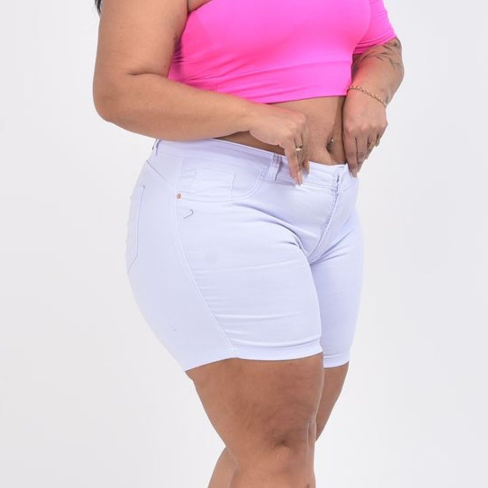 Vista 3 Bermuda Feminina Meia Coxa Jeans Loka Plus Size Sarja branco Jeans Loka branco