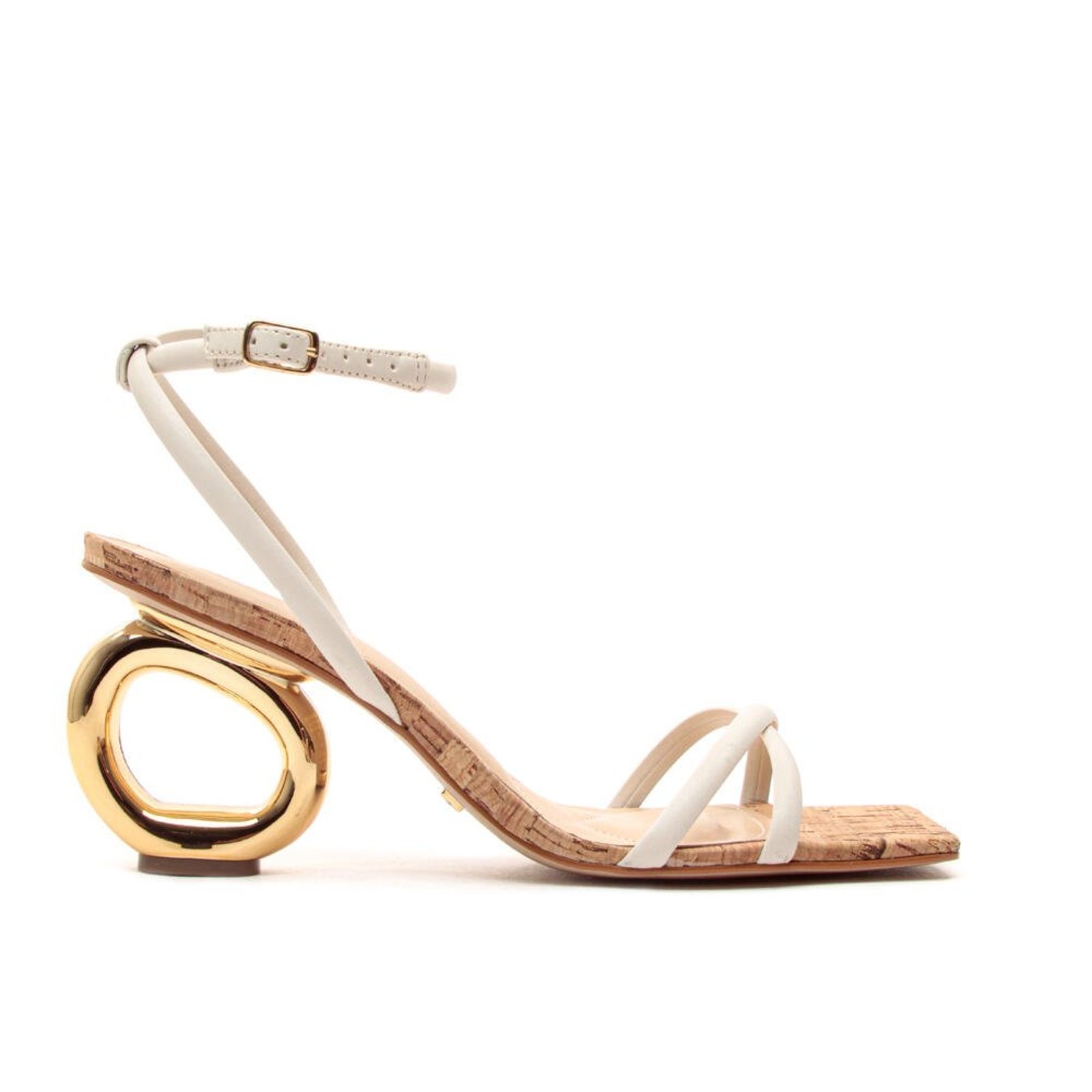 Sandália Creme Salto Médio Vazado Cecconello 2226003-2