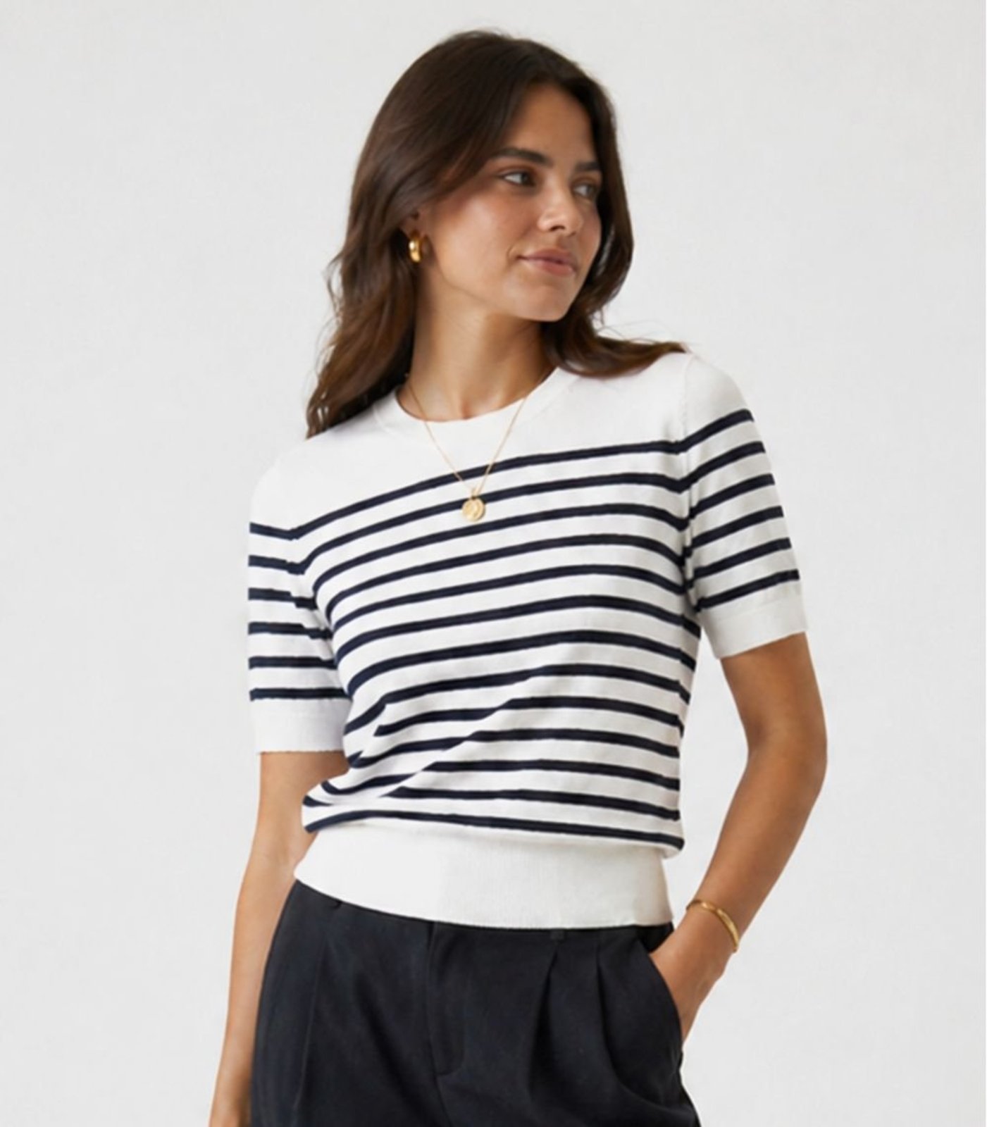 Blusa Feminina Manga Curta Em Tricot Infinita Cor Branco
