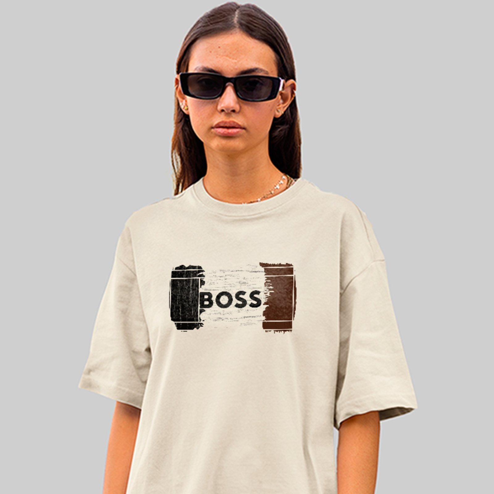 Vista 3 Camiseta Oversized Estampa Boss Visual Urbano Casual Off White ousy off-white white ousy off-white white