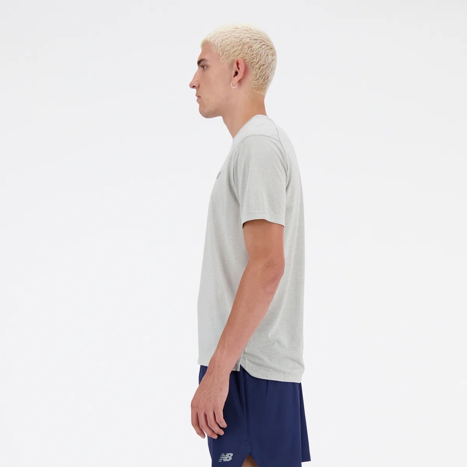 Vista 3 Camisa New Balance Atlhetics Run cinza New Balance cinza