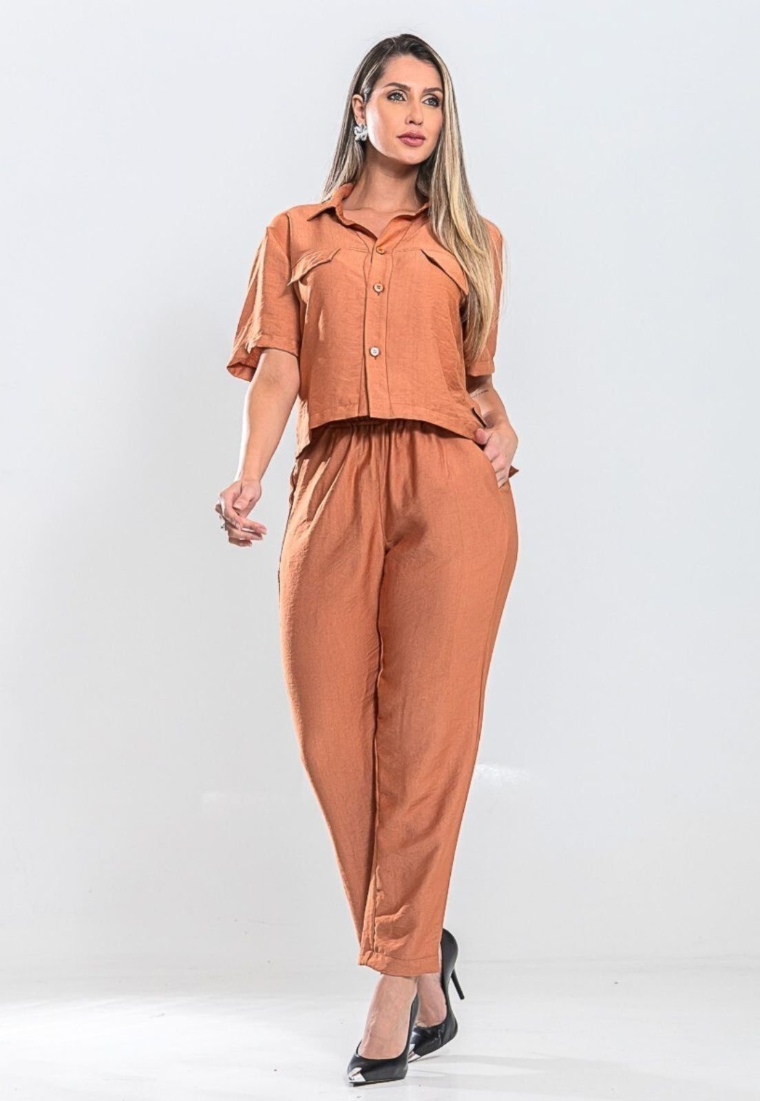 Conjunto Feminino Camisa Cropeed e Calça Skinny Com Elástico