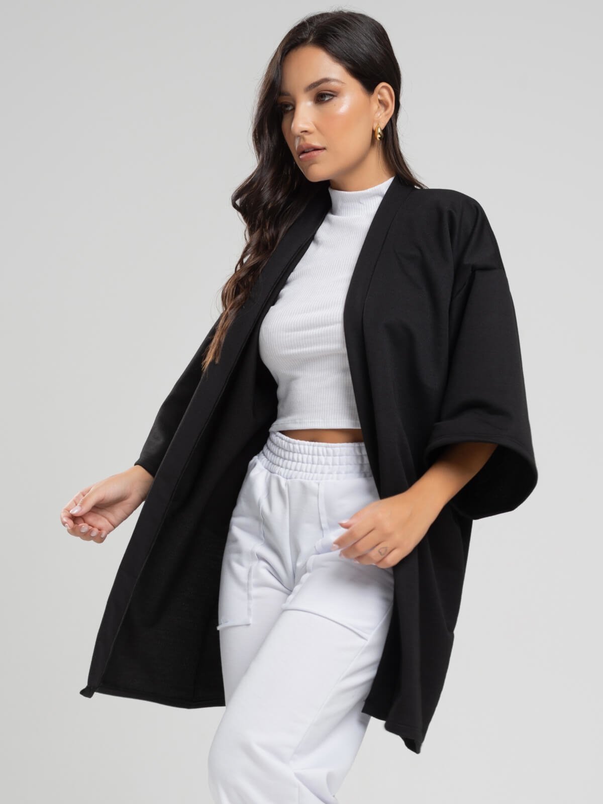 Casaco Kimono Overzide Moletinho Manga Longa Feminino Moda Casual Vicbela Preto