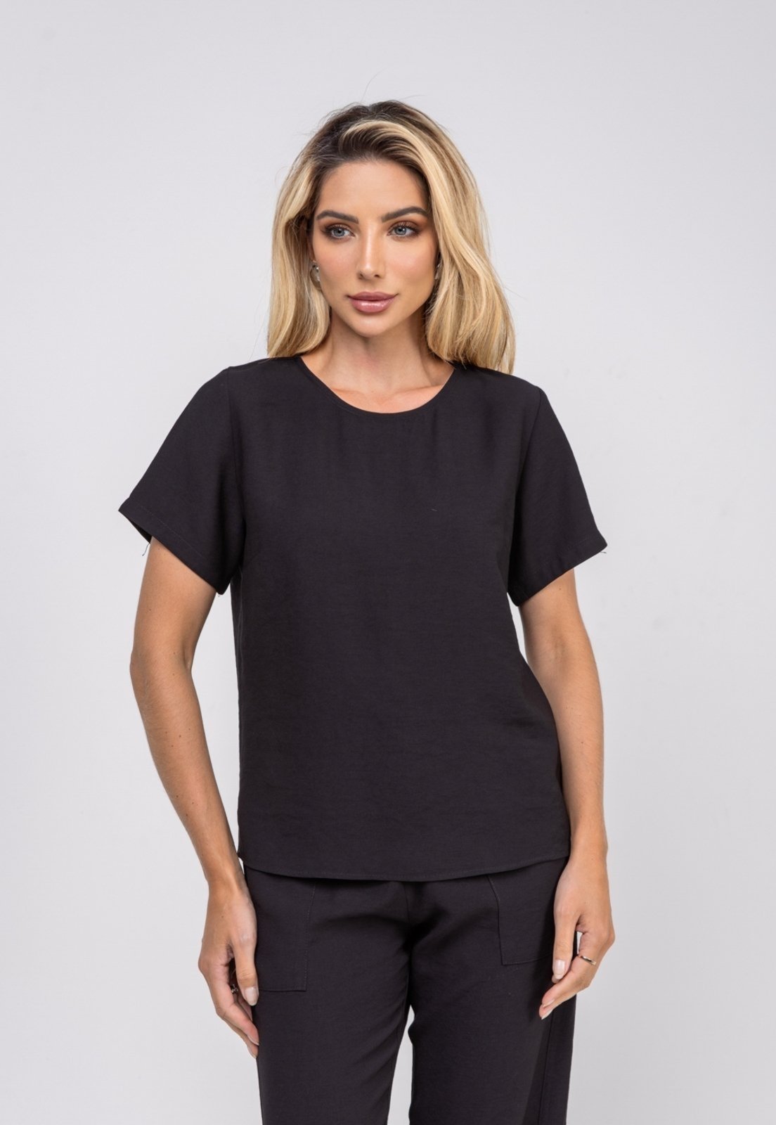 Blusa Alfaiataria Básica Manga Curta Salvatore Preto