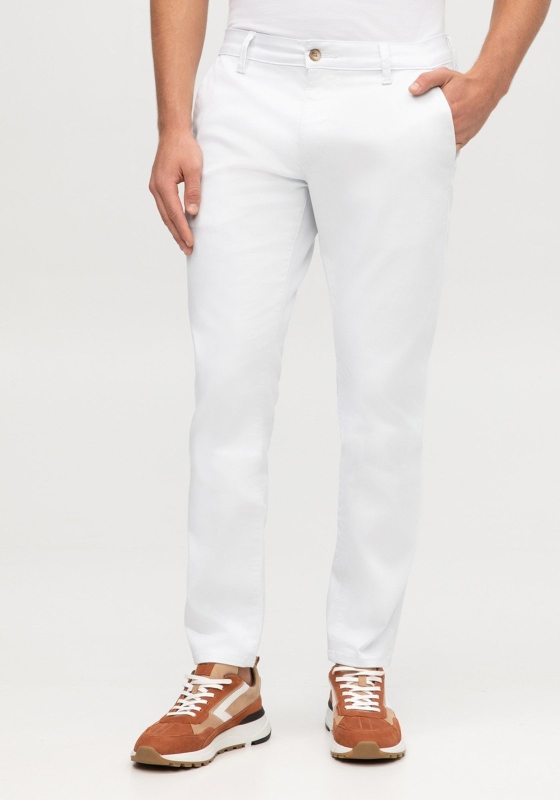 Calça Slim Turbofan Em Sarja Amaciada Com Elastano
