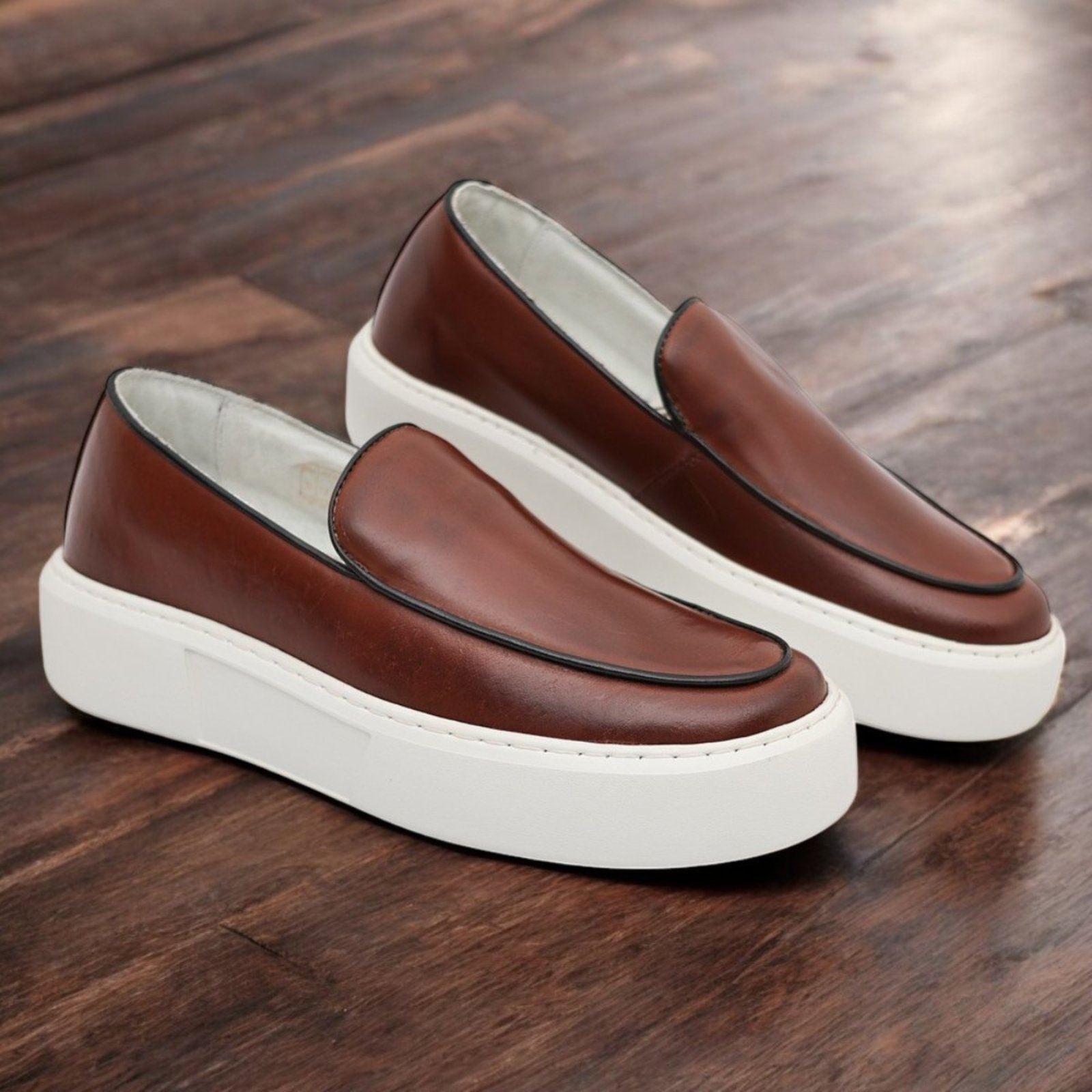 Sapato Slip on Masculino Sola Alta Couro Legítimo Mr Light Conforto Mouro