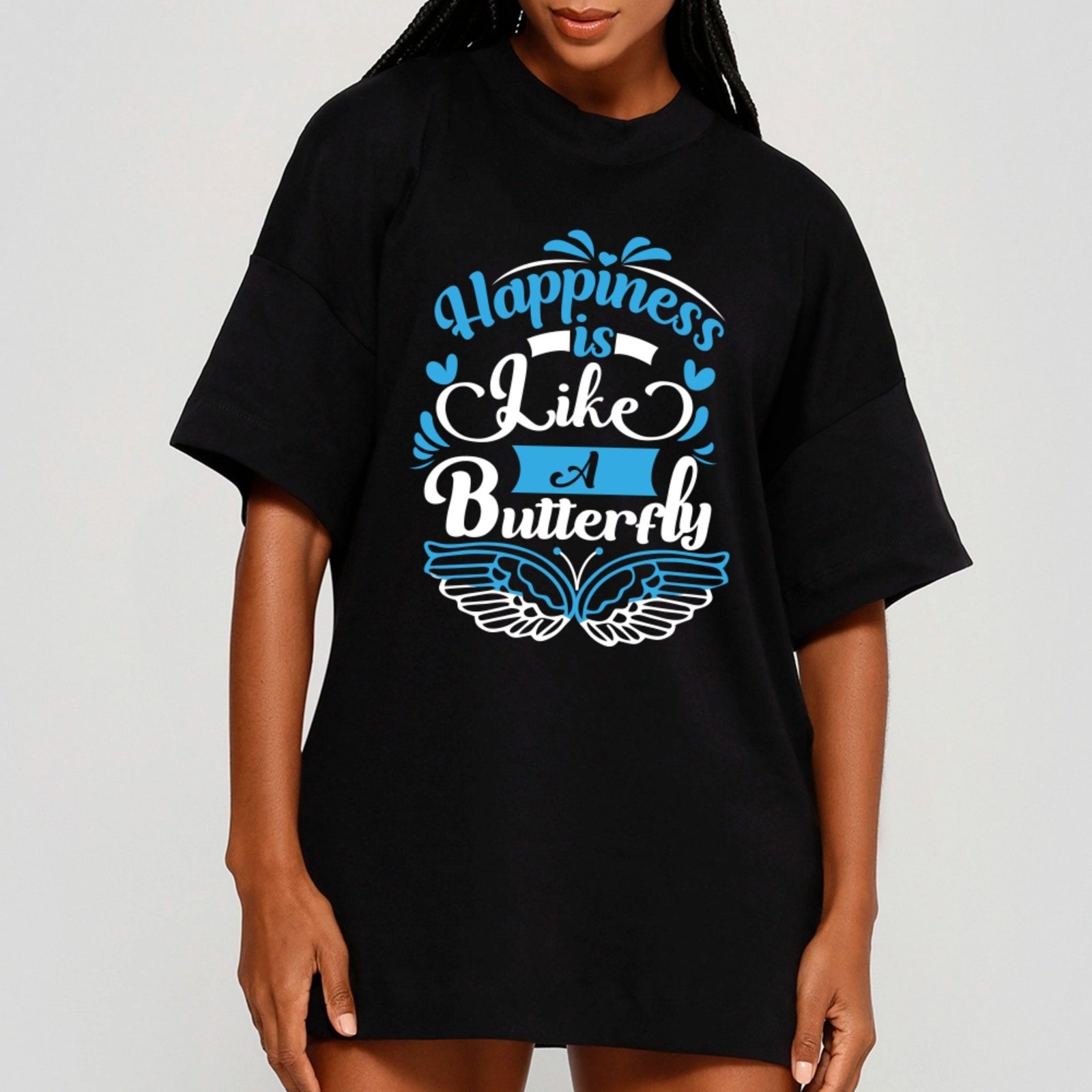 Camiseta Ousy Happiness is Like a Butterfly Oversized Feminina Preto