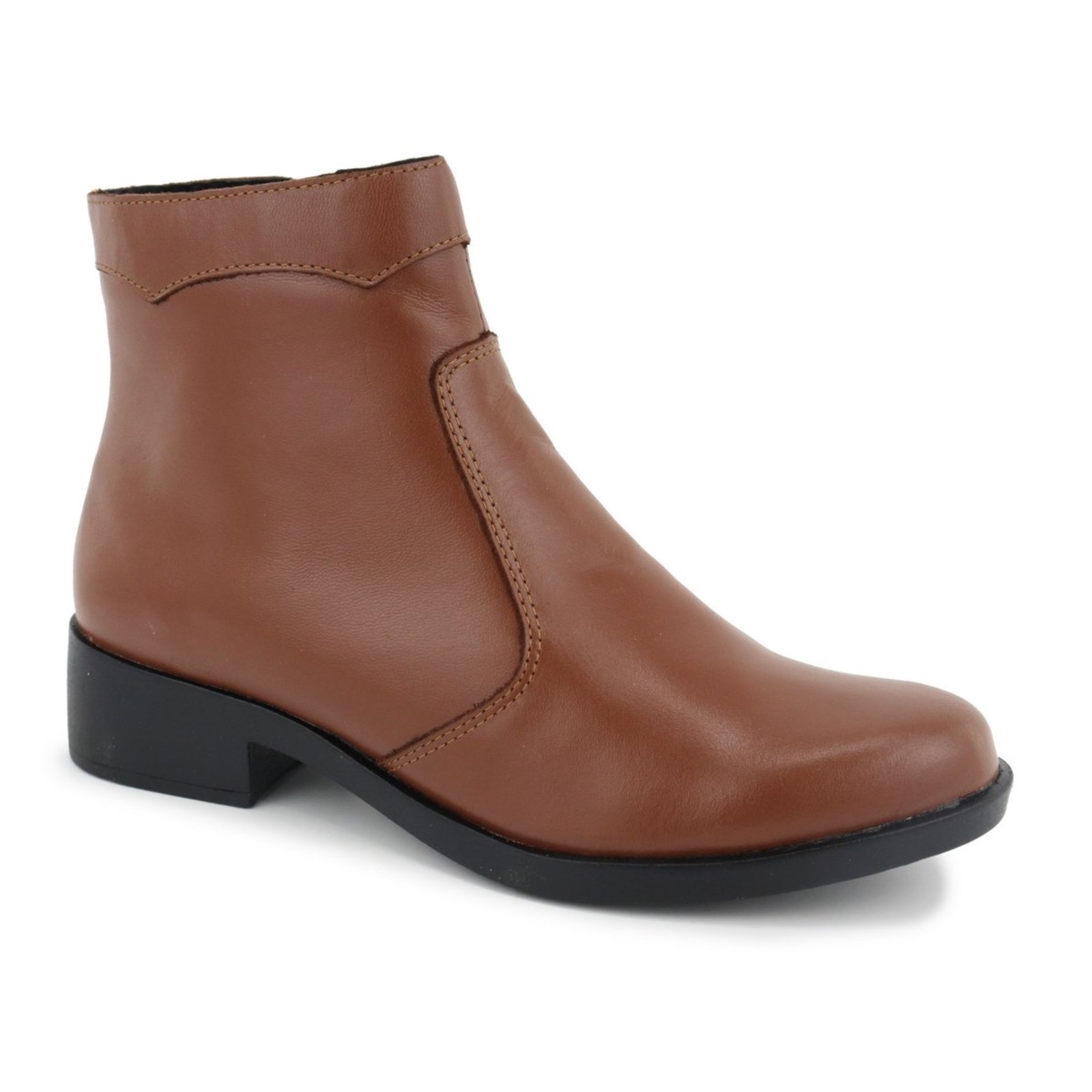 Bota Cano Baixo em Couro Brandi Calce Fácil Muito Confortavel Estilo Casual e Urbano