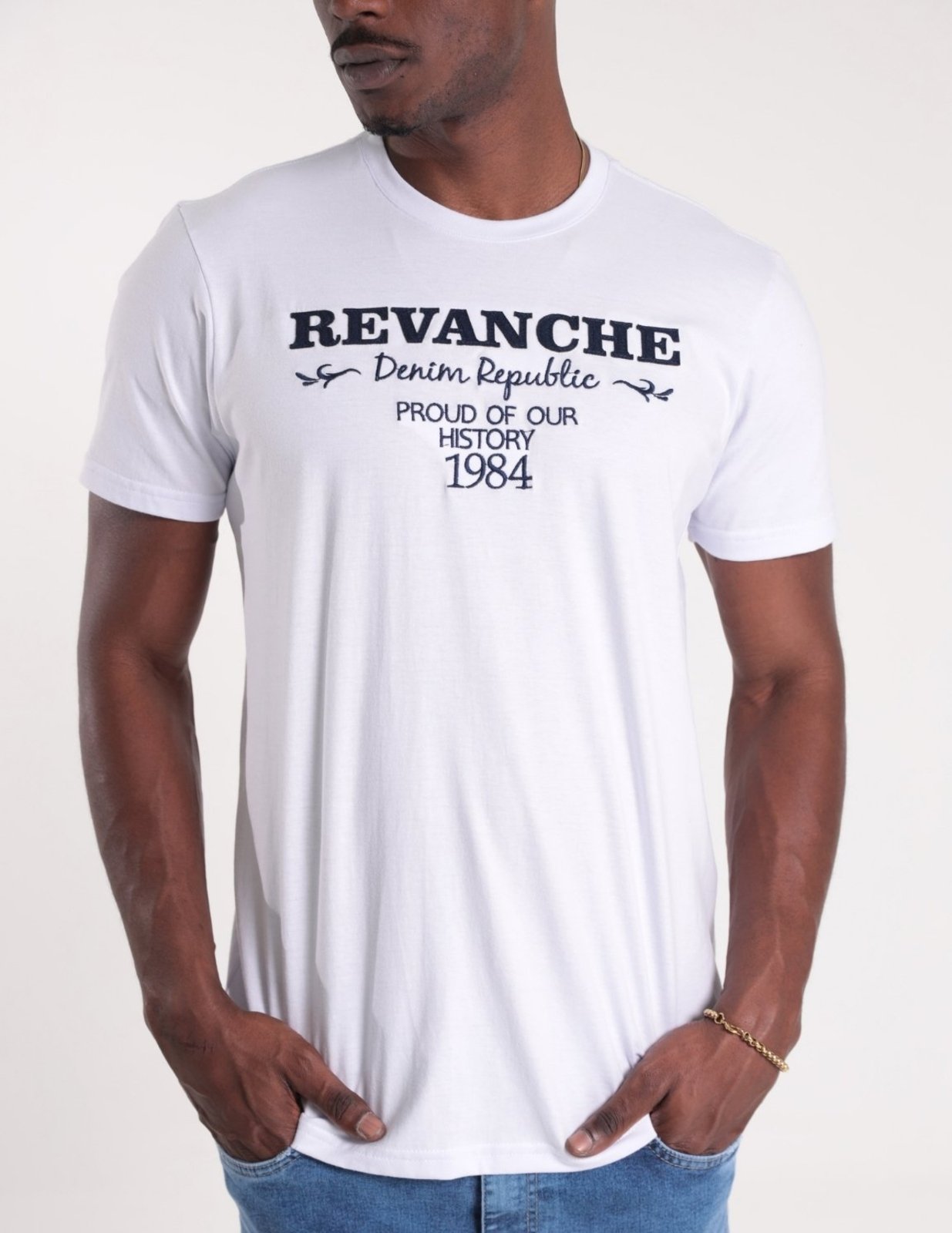 Camiseta Masculina Bordada Denim Republic Revanche-CT.MAS.00216