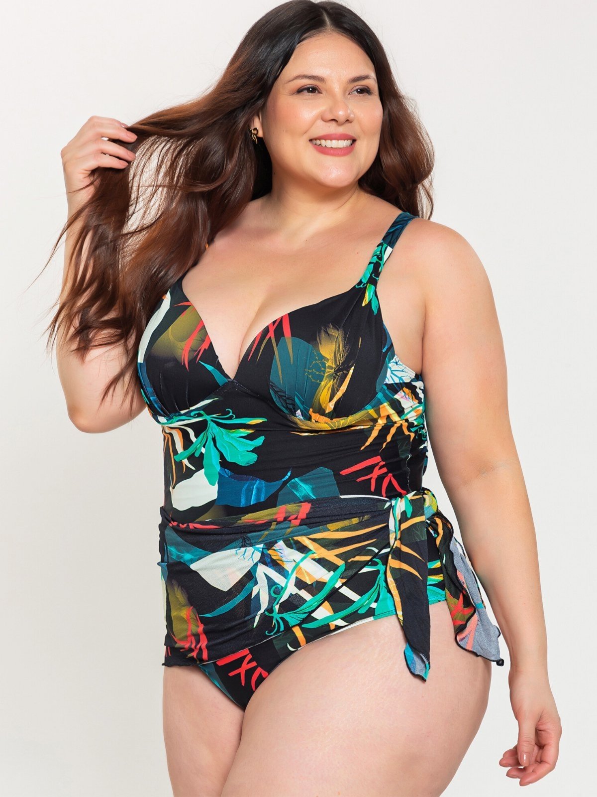 Vista 2 Maiô Plus Size Orla da Praia Feminino Com Saia Saída Praia Bojo Com Aro Verde estampado/floral/preto/verde verde Orla da Praia estampado/floral/preto/verde verde