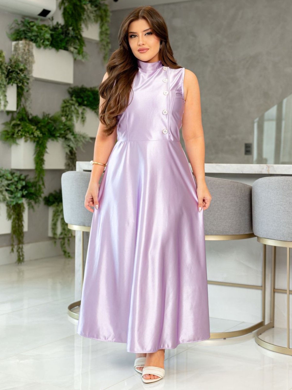 Vestido de Festa Elegante sem Manga em Cetim com Brilho Moda Evangélica Lilás