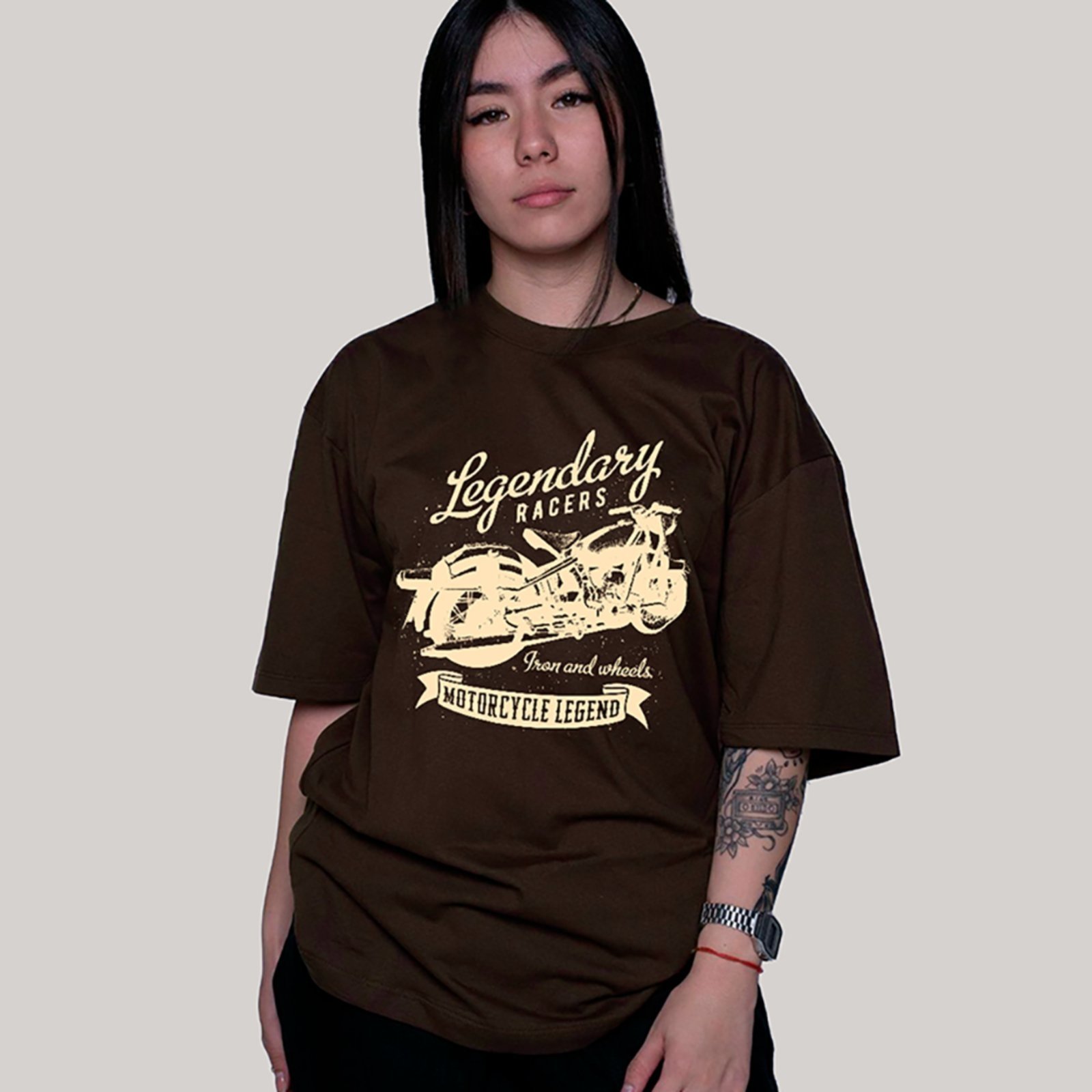 Camiseta Ousy Unissex Streetwear Legendary Racers Motorcycle Legend Oversized Marrom
