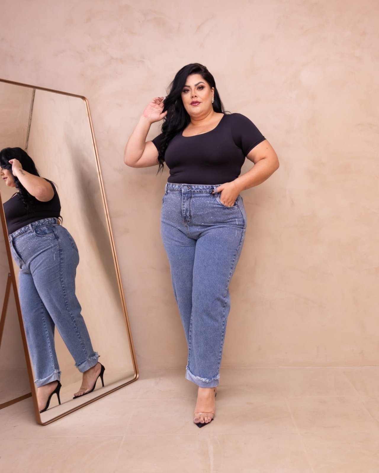 Calça Jeans Plus Size Curvy com Aplicação de Strass Cintura Alta