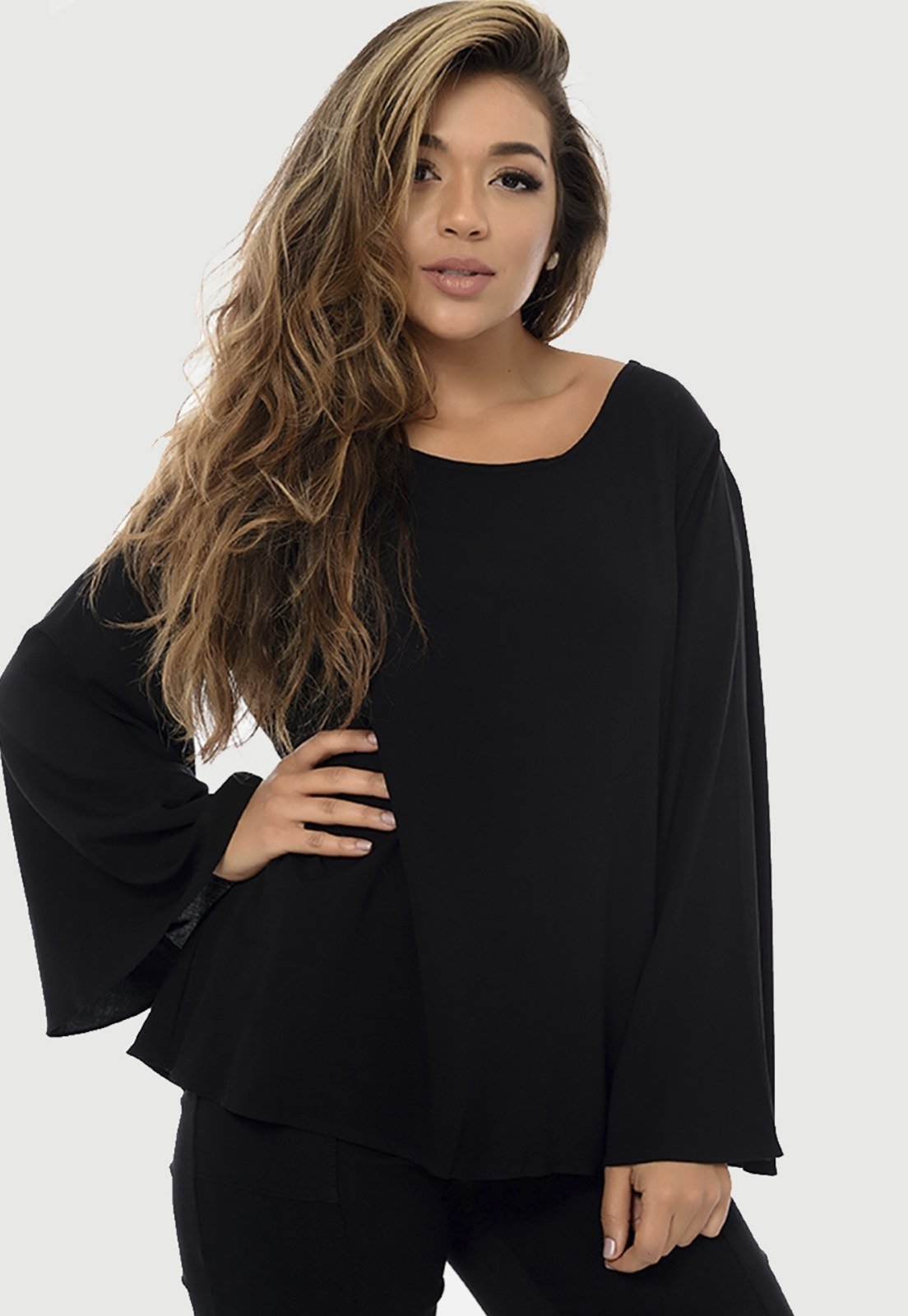 Blusa Bata Decote Redondo B’Bonnie Betina Preto