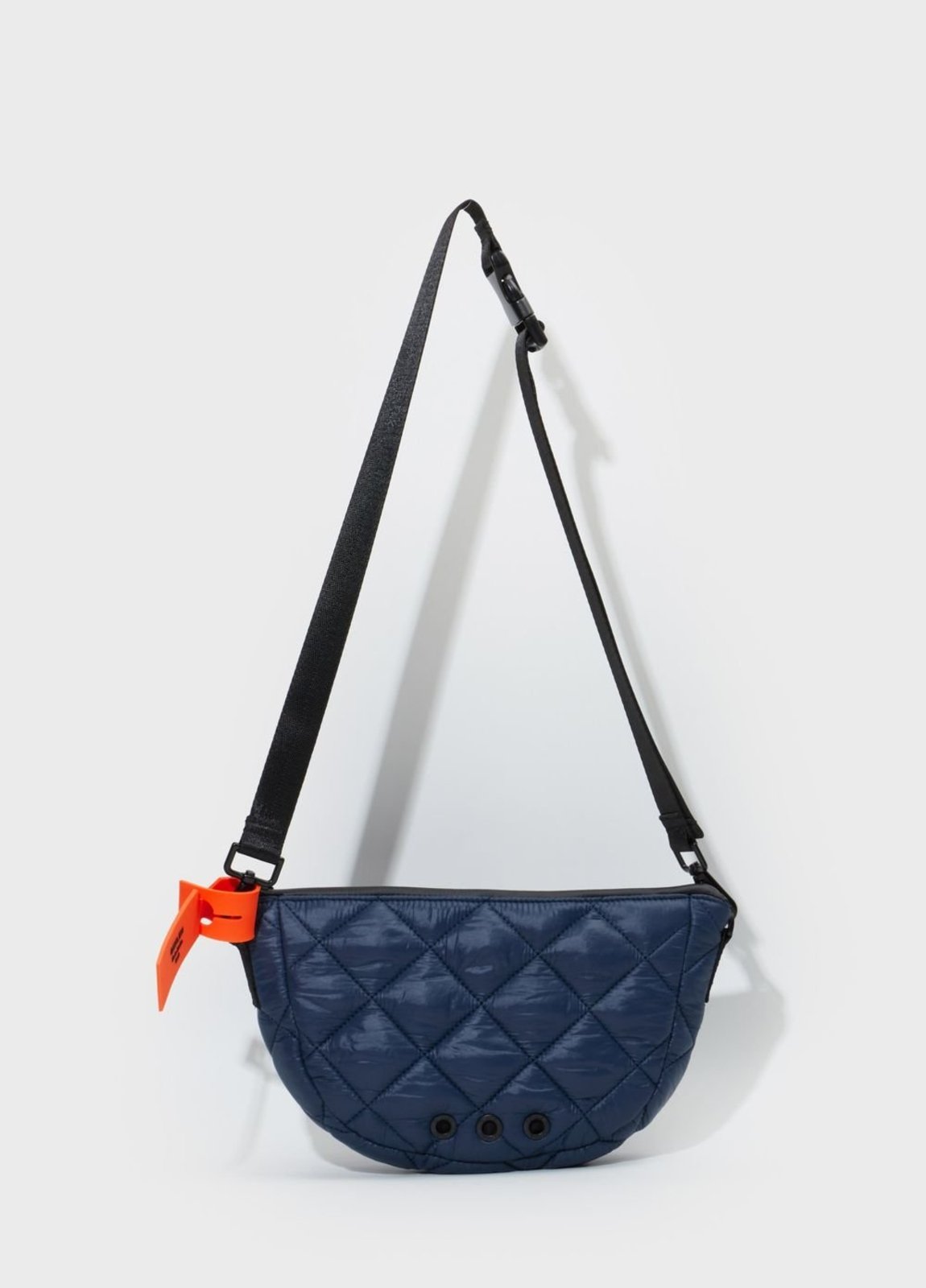 Bolsa mini andiroba nylon matelassê OSKLEN