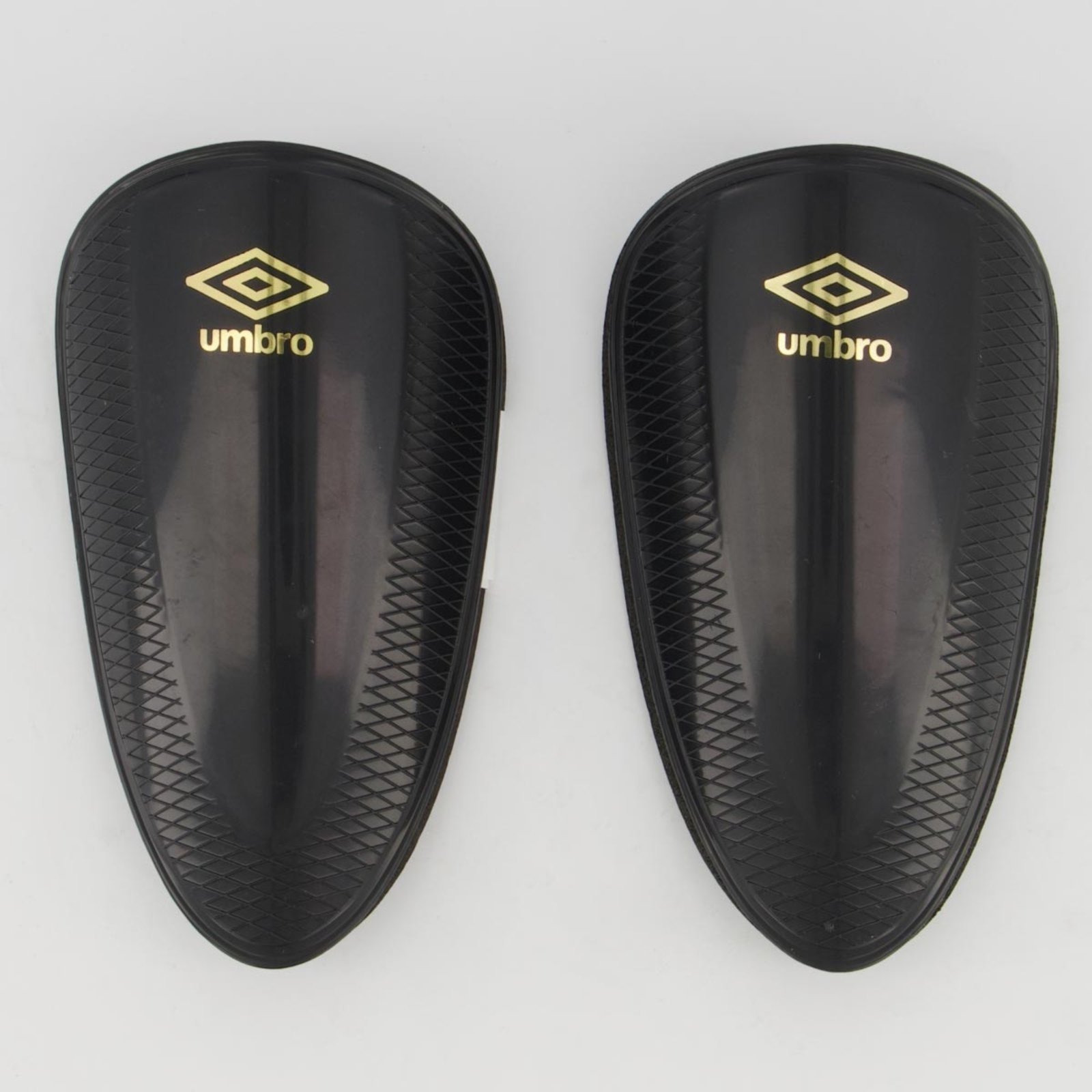 Vista 2 Caneleira Umbro Protection ST Preta preto Umbro preto