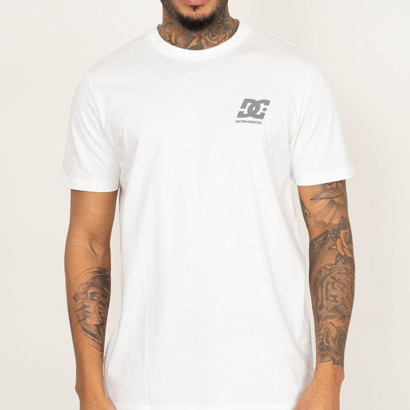 Camiseta DC Shoes Palletline Plus Size SM26 Masculina Branco