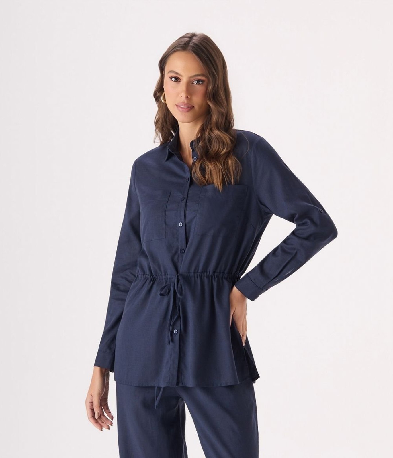 Camisa Makenji Com Bolsos E Amarracao Cintura Feminina Azul Marinho