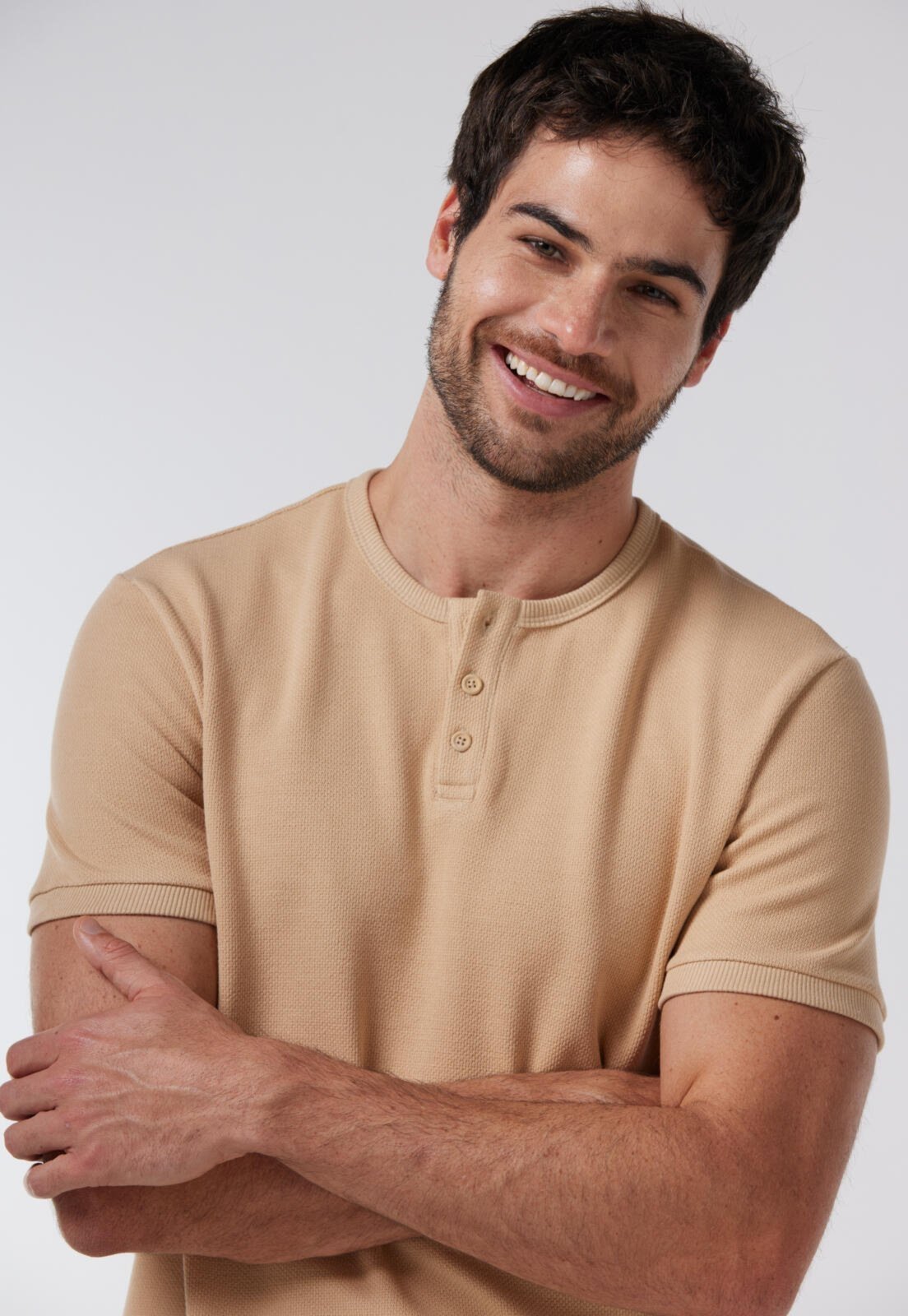 Camiseta Traymon Decote Português Bege