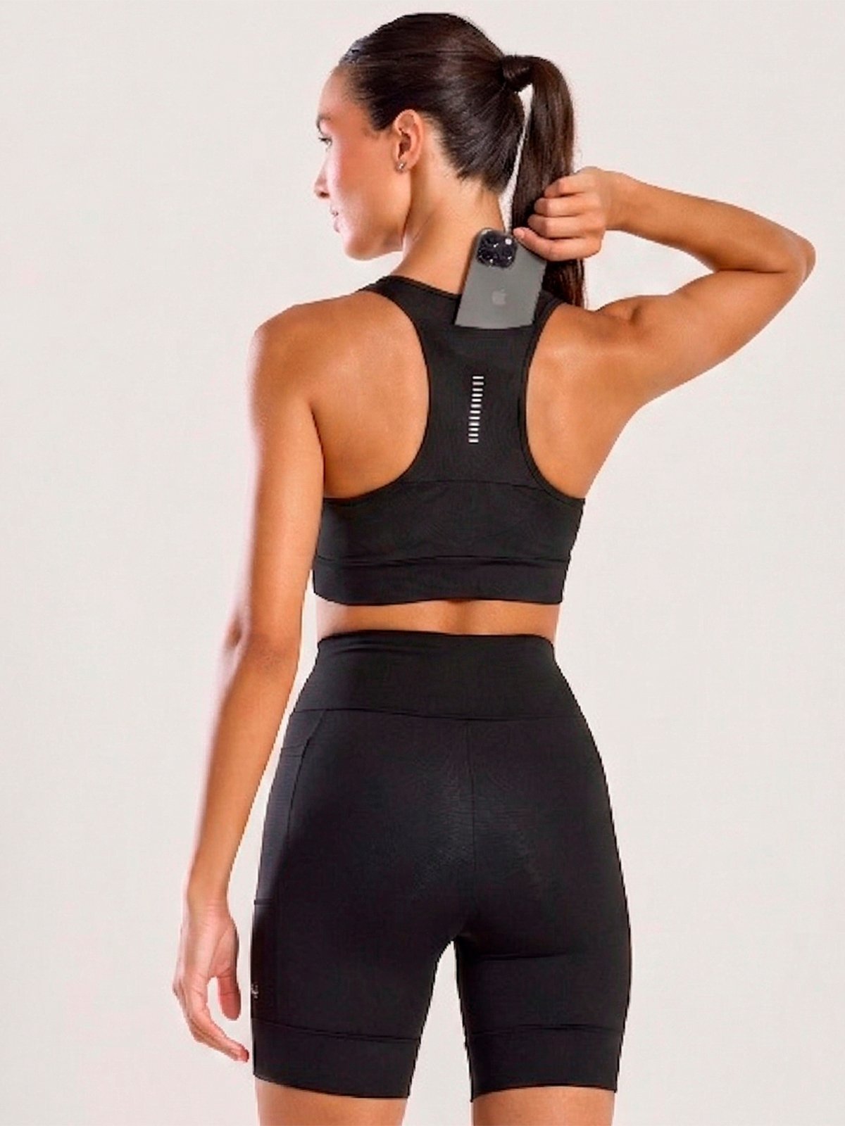 Conjunto Fitness de Corrida Top e Short Com Bolso