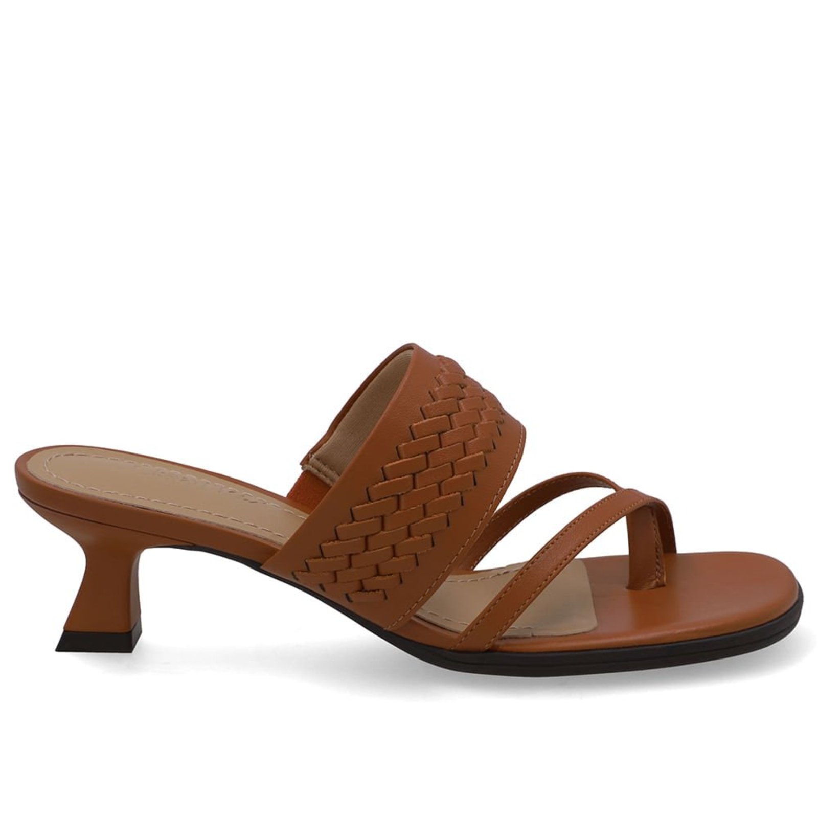 Tamanco Em Couro Marrom Com Salto Kitten Heel E Detalhe Entrelaçado