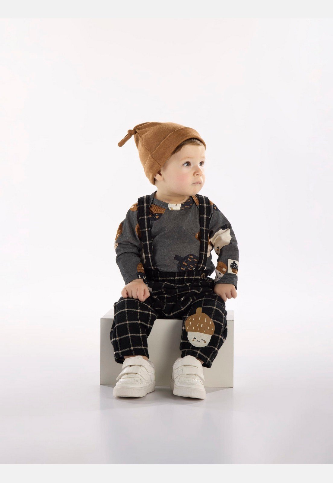 Infantil - Conjunto Nozes para Menino com Body e Jardineira Três e Já Cinza