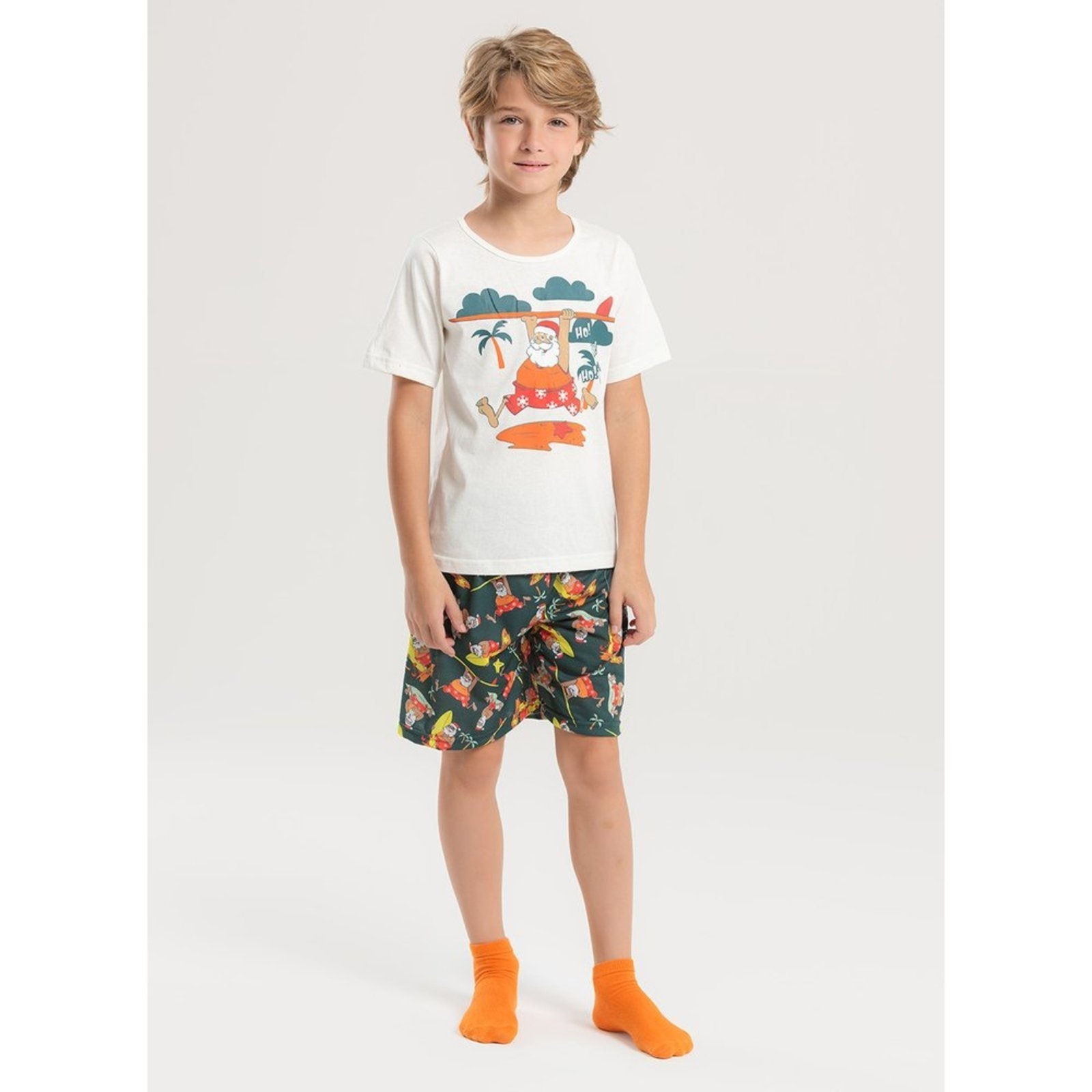 Pijama Natal Verão Menino Natural Camiseta e Bermuda Papai Noel Surfista