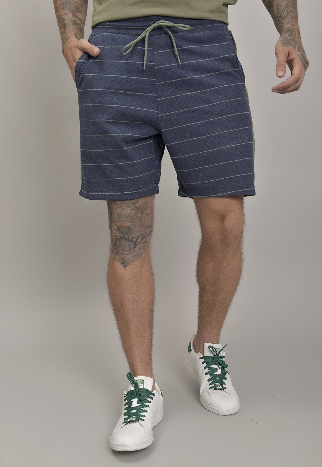 Bermuda Moletom Listrado Masculino Dialogo Jeans na Cor Marinho