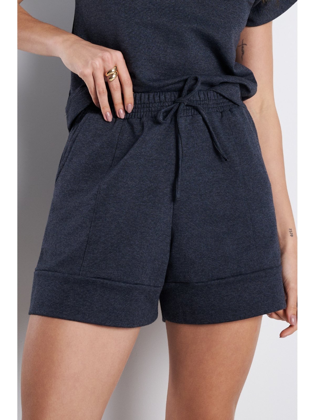 Short Feminino MeuJeans Essenza Moletinho Mescla Escuro