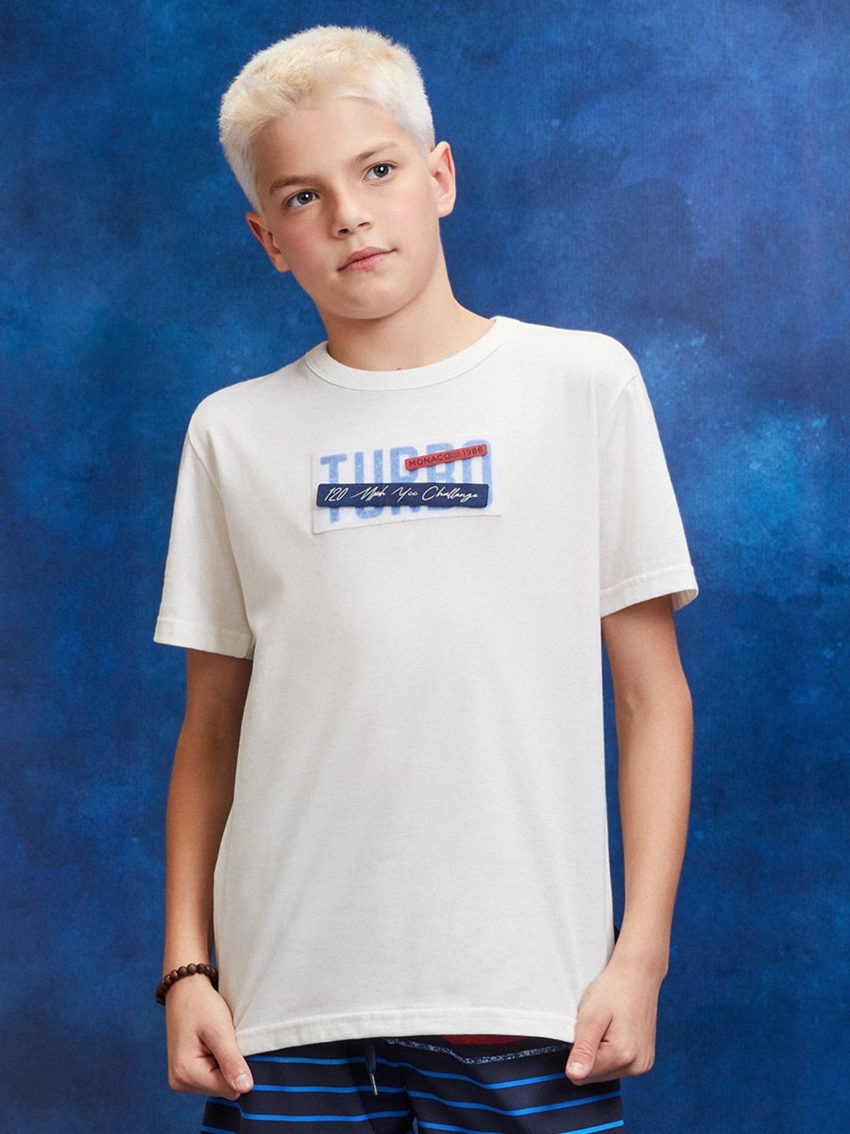 Infantil - Camiseta Off White com Patch Bordado