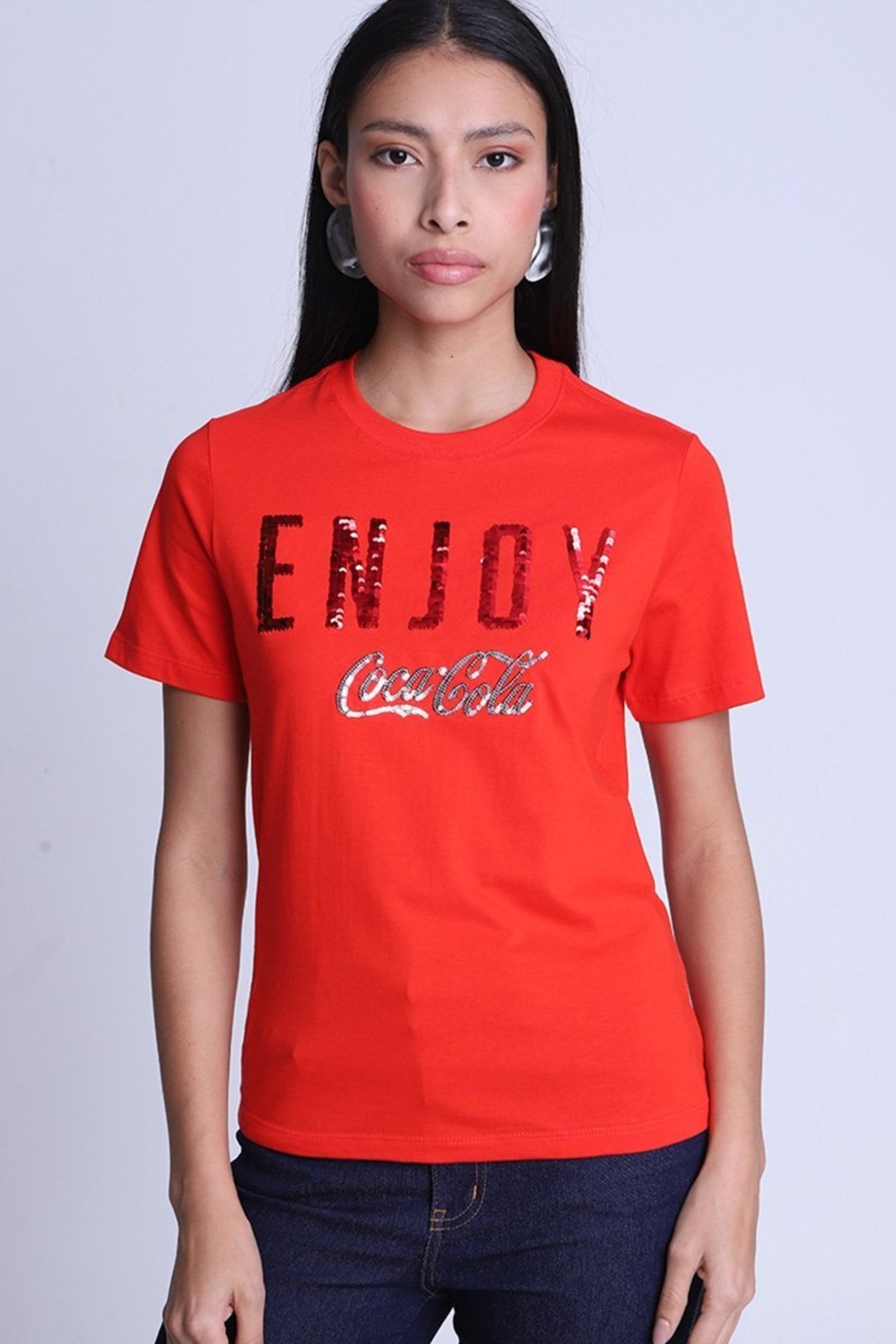 Camiseta Paetê Enjoy Coca-Cola