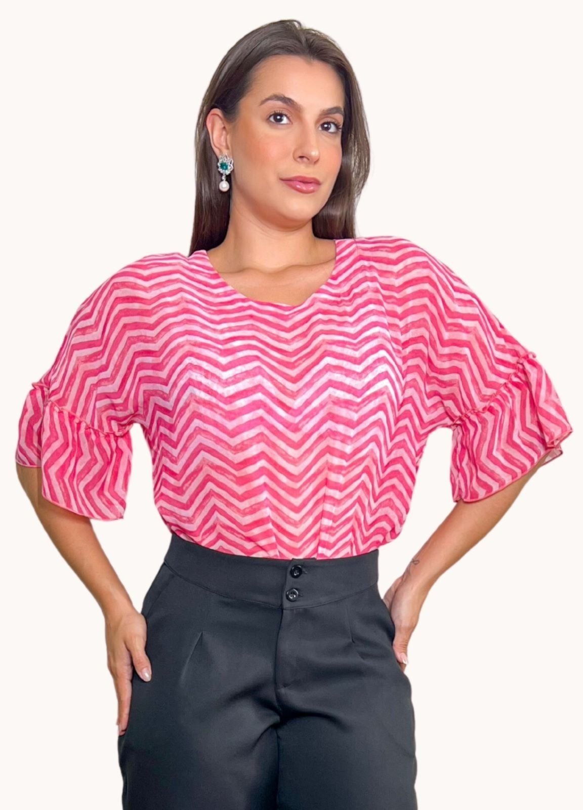 BLUSA FEMININA COM BABADO NA MANGA Rosa