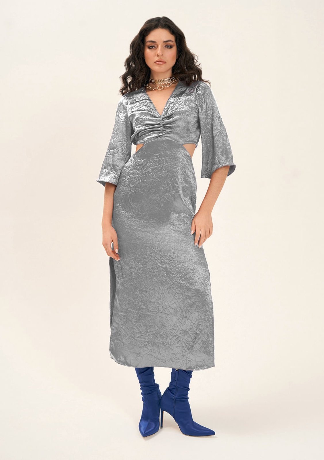 Vestido Zinco Midi Decote V Detalhe Frente Prata