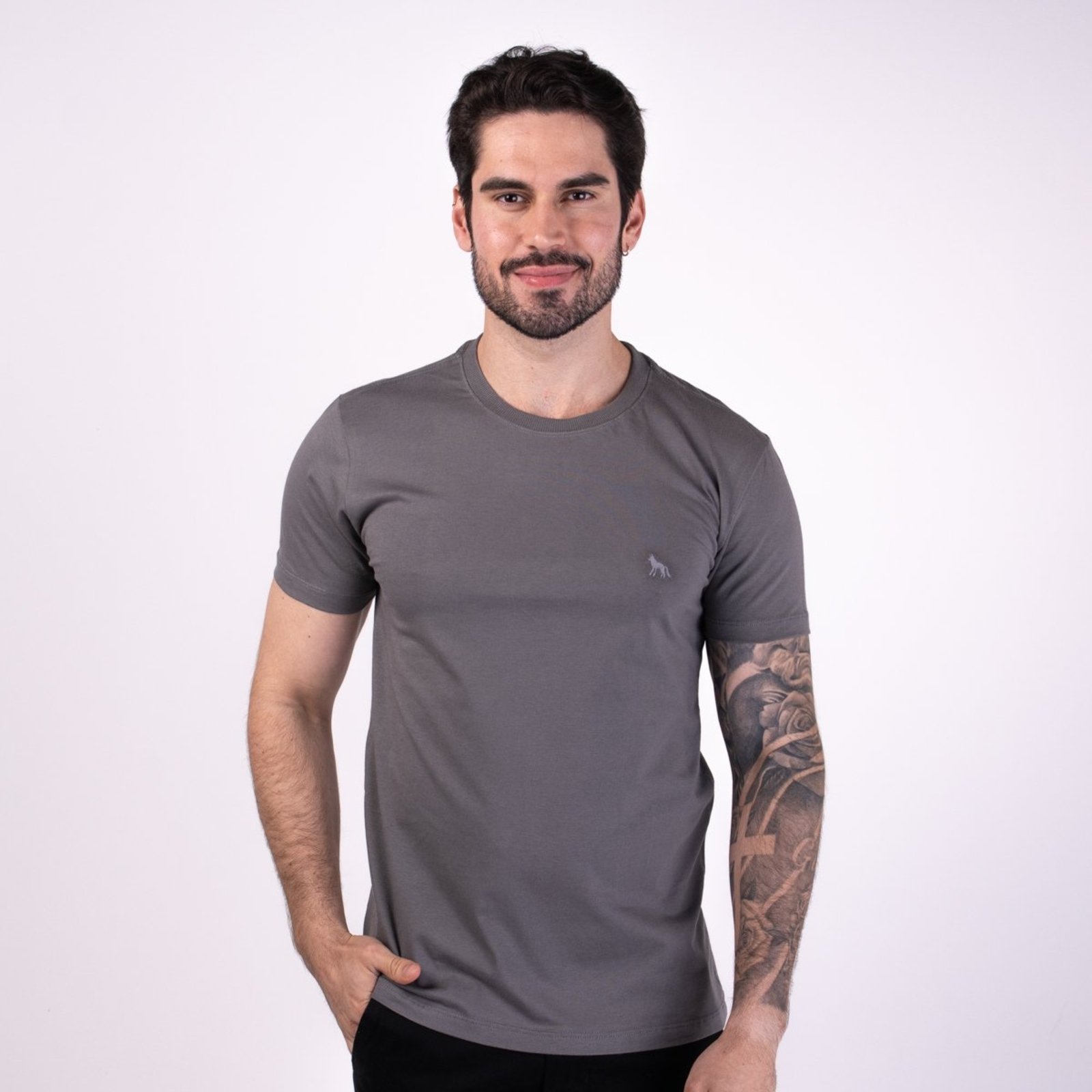 Camiseta Acostamento Básica Monocromática Chumbo